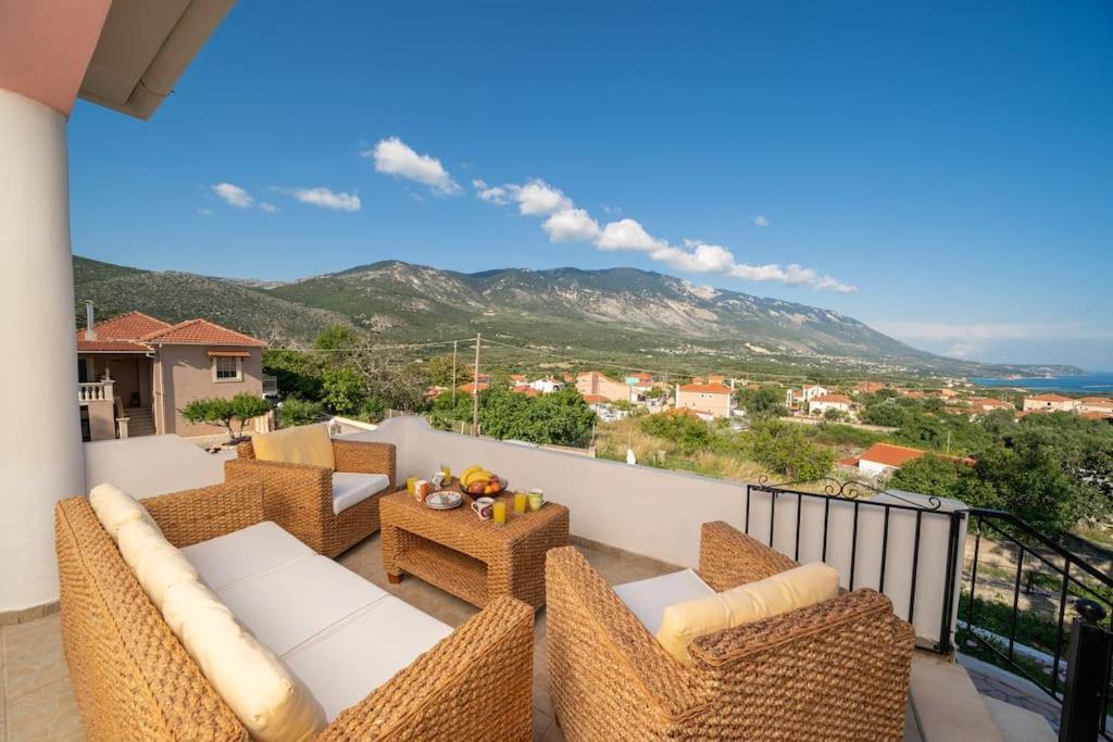 Villa Stunning Views Karavádhos Dış mekan fotoğraf